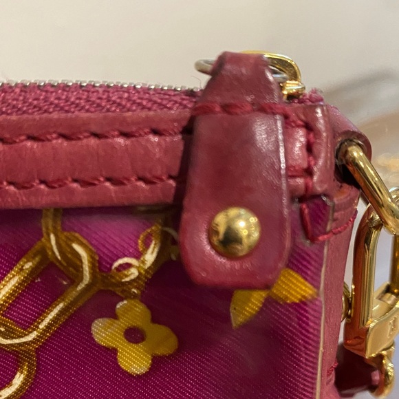 Louis Vuitton Charms Pochette with COA. Limited Edition! - Picture 7 of 12